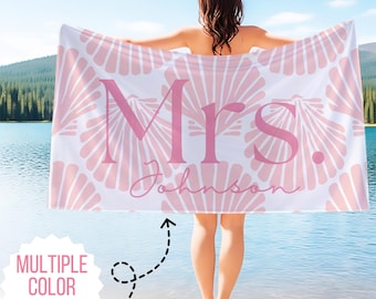 Personalized Mr Mrs Beach Towel, Mr Mrs Beach Towel, His and Hers Newlywed Gift, Just Married Gift, Bridal Shower Gift, Wedding Gift