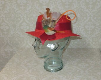 Red Straw Nanny Hat