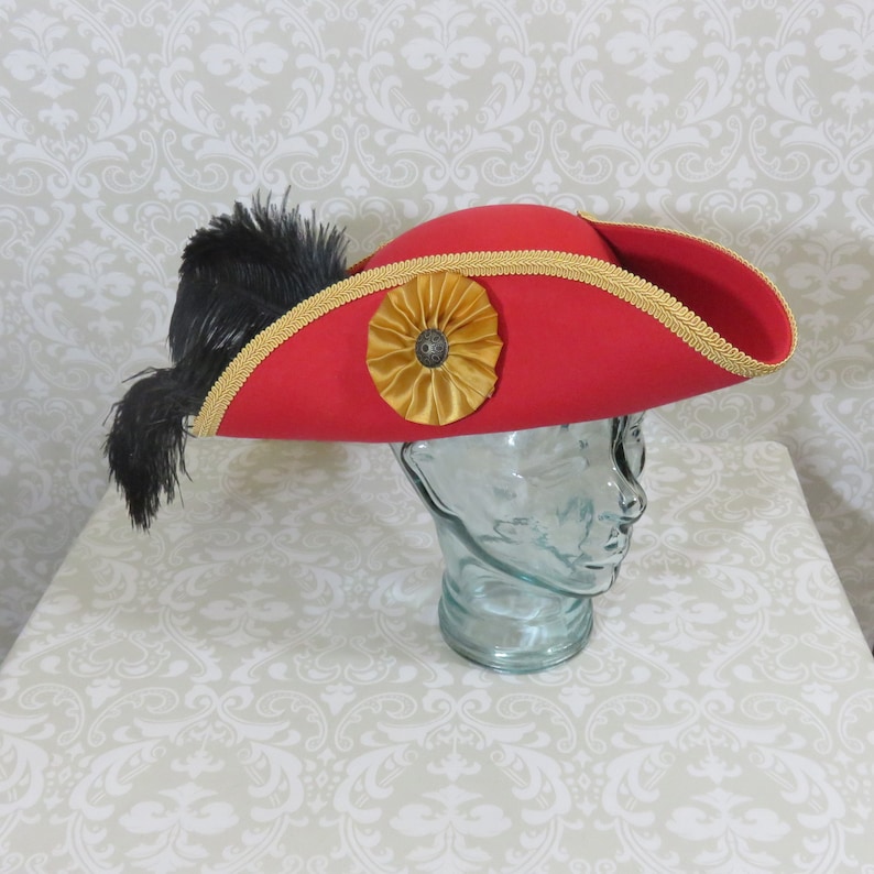 Red pirate hat tricorne classique avec garniture dor  etsy