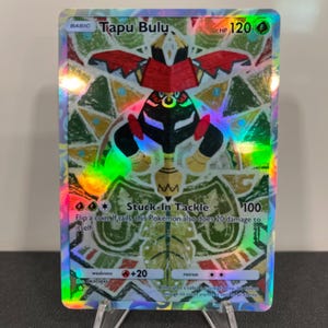 Carta de bolso holográfica Tapu Bulu Pokémon TCG feita por você mesmo - Detalhes nítidos!