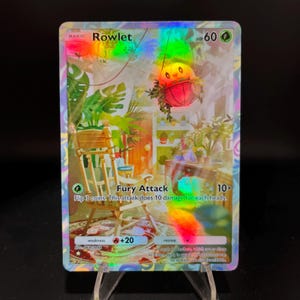 Cartão de bolso Pokémon Holográfico TCG Rowlet feito por você mesmo - Detalhes nítidos!