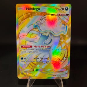 Carta de bolso Nihlego Crown Rara Holográfica Pokémon TCG, feita por você mesmo - Detalhes nítidos!