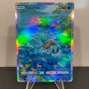 Carta de bolso holográfica Pokémon TCG Squirtle feita por você mesmo - Detalhes nítidos!