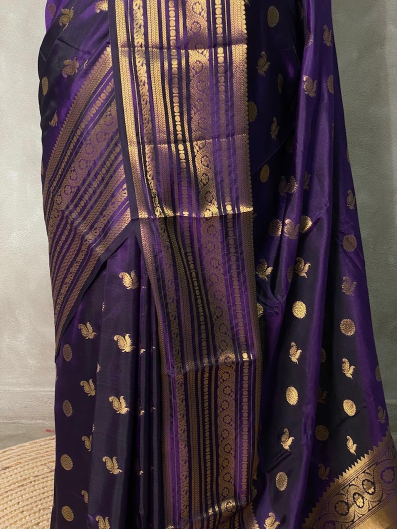 Violett Banarasi Seide Saree mit Goldrand für Frauen traditionellen Saree mit Bluse USA uk Versandkostenfrei Bild 3