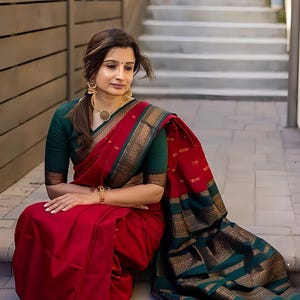 Red Kanjivaram Silk Saree with Zari Border and Blouse Piece image 5