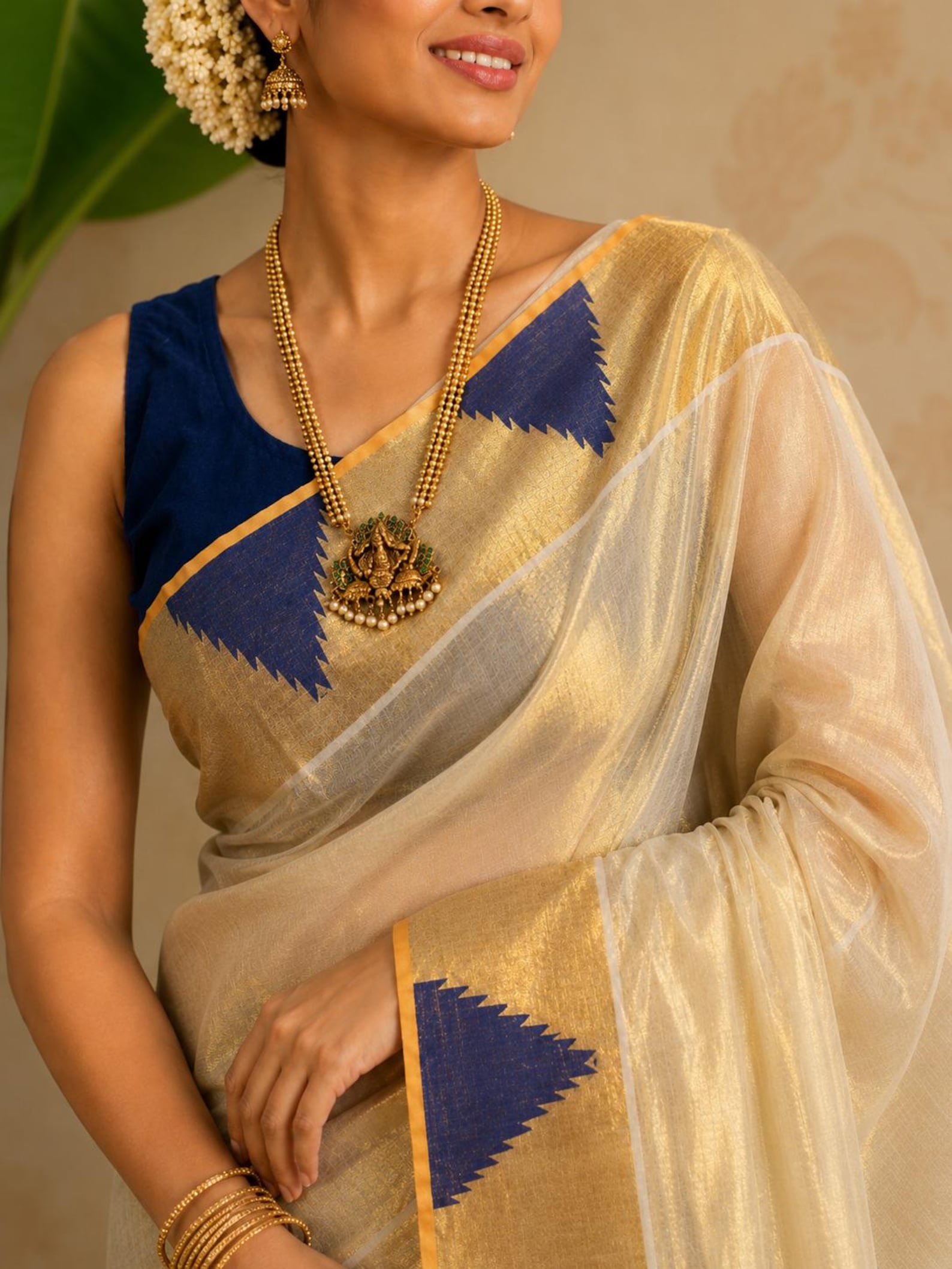 Navy blue temple jacquard motifs & golden border tissue kasavu saree with blouse traditional kerala festive onam outfit free delivery uk usa