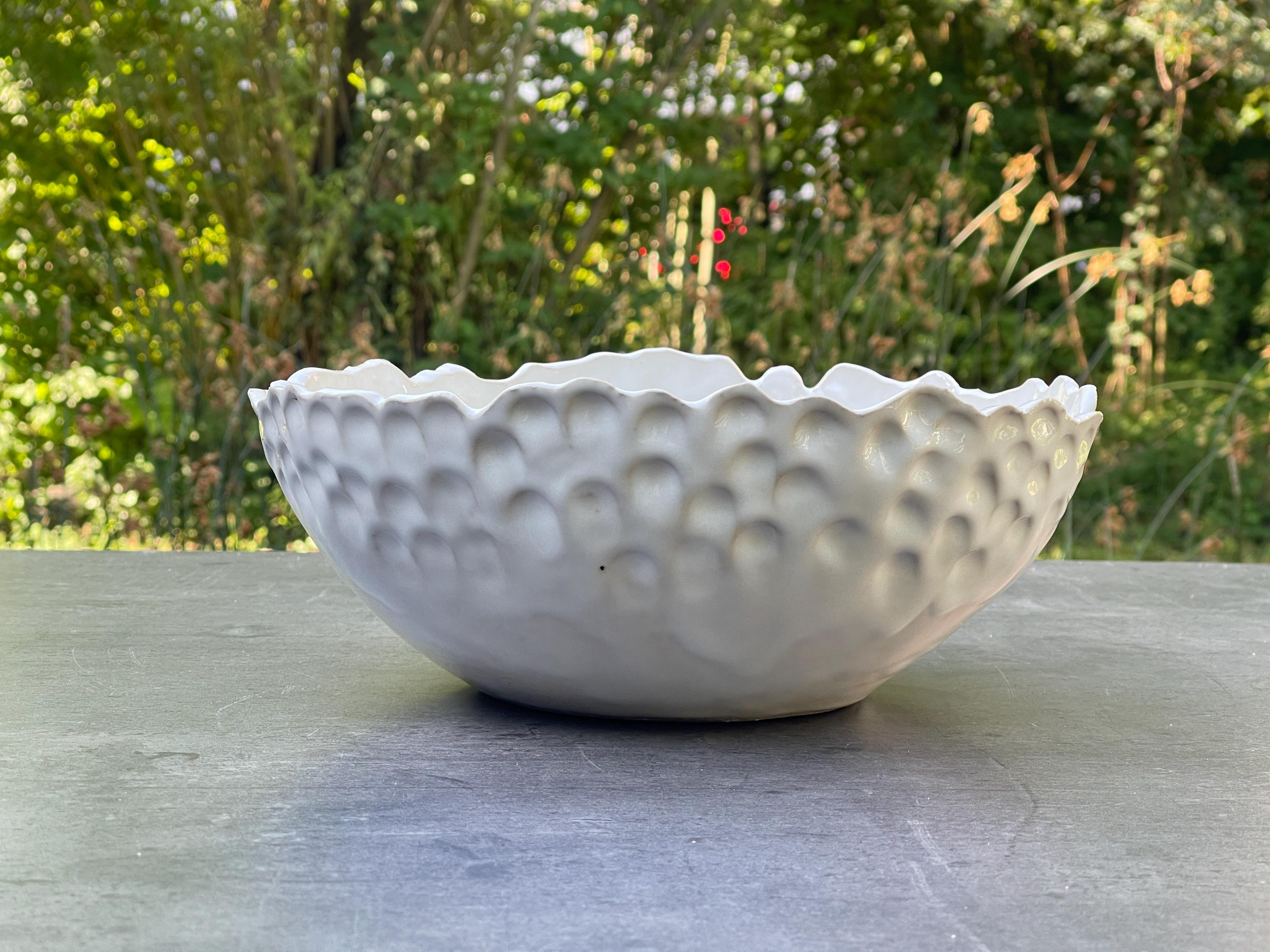 Weiße obstschale