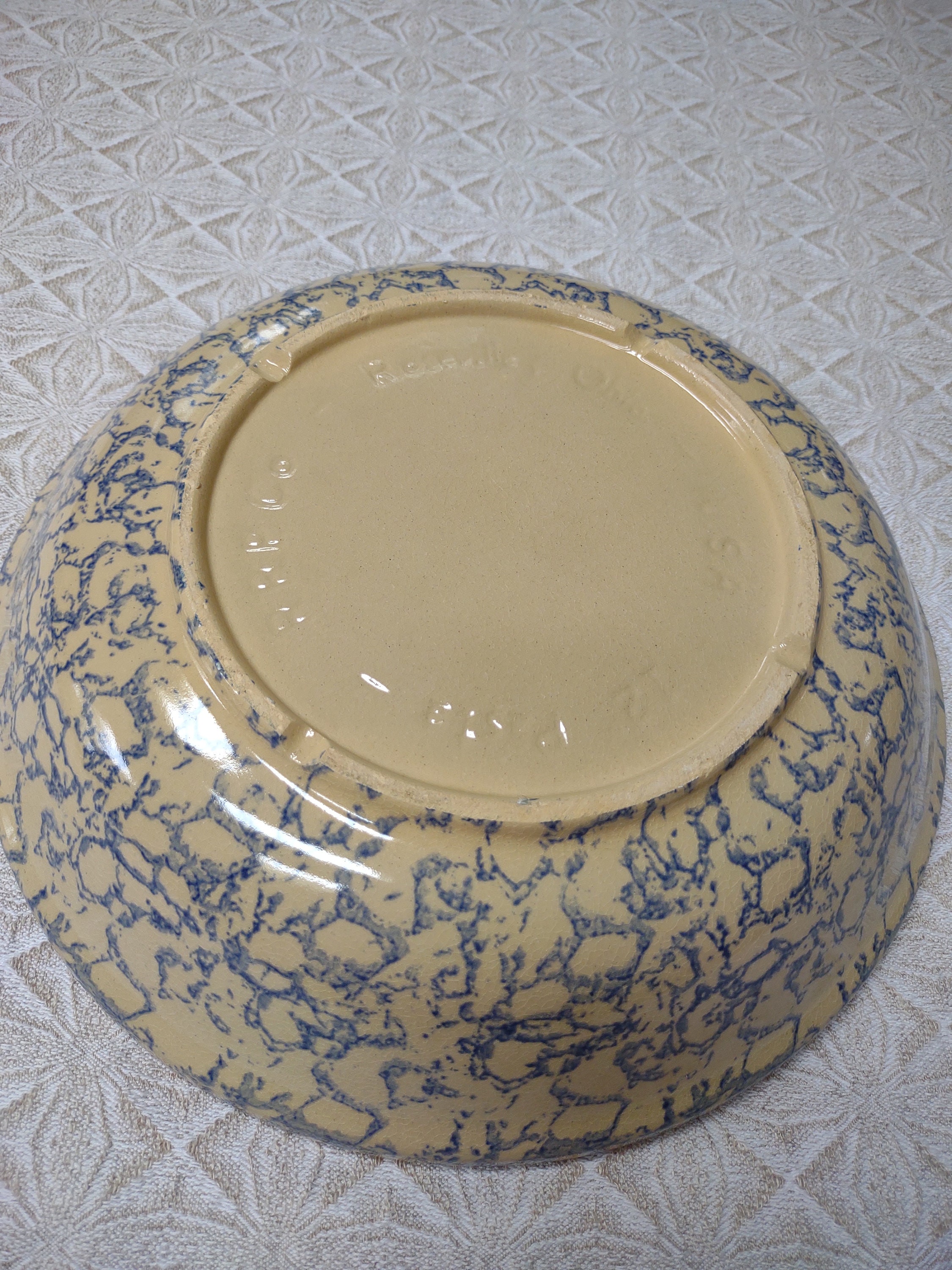 Roseville Spongeware Bowl - idkrw2z