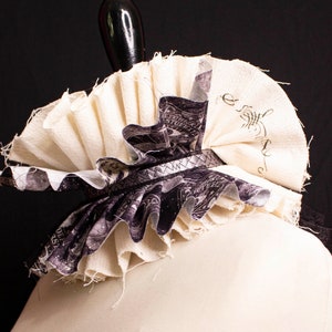 Spooky Circus Ruffle Collar & Cuffs image 4