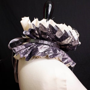 Spooky Circus Ruffle Collar & Cuffs image 8