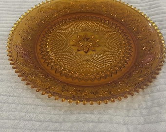 Plateau de service en dents de scie vintage Duncan Miller en verre ambré 30,5 cm (12 1/8 po.)