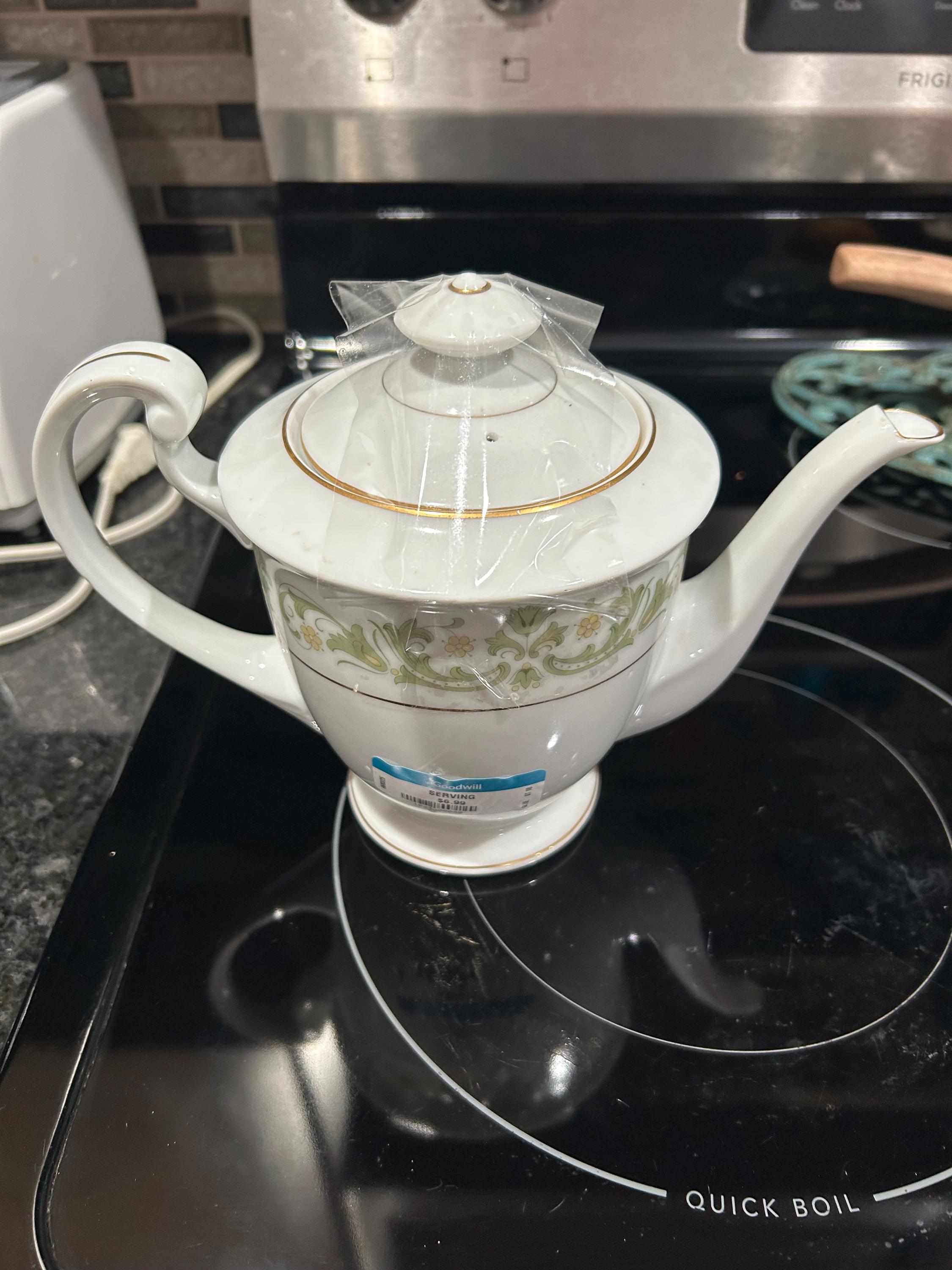 Style House China Tea Pot in the Contessa Pattern - Etsy