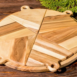 Wooden Pizza Serving Board – Large (40 cm) | Walnut Pizza Plate with Cutting Lines | Personalized Rustic Gift for Food Lovers