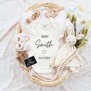 Digital Pregnancy Announcement / Pregnancy Reveal / Social Media / Gender Neutral / Facebook / Instagram / Boho / Personalized