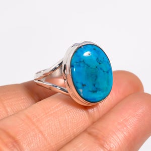 Magnesite Turquoise Sterling Silver Ring: Handmade Designer Band