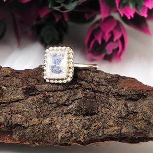 Anillo de piedra lunar blanca, anillo rectangular de plata de ley 925 con gema, anillo bohemio hecho a mano, regalo para ella.