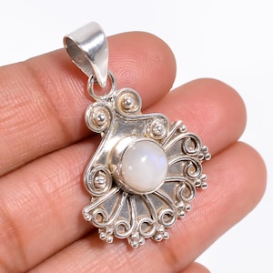 Pendentif pierre de lune arc-en-ciel fait main : collier tendance en argent sterling