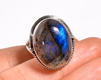 Handgjord oval labradoritring i 925 sterlingsilver: Statementring