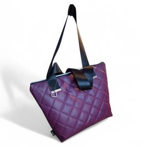 Lila Handgemachte Elegante Tasche aus Recycelten Materialien