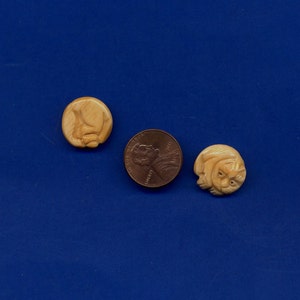 2 Bone Cat Beads, Carved on both sides, Unusual, 17mm