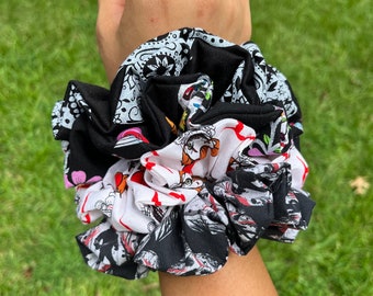 Spooky Halloween Scrunchies, kids scrunchie, Halloween scrunchies, Halloween movie scrunchie, scary scrunchie, Halloween, set of 4