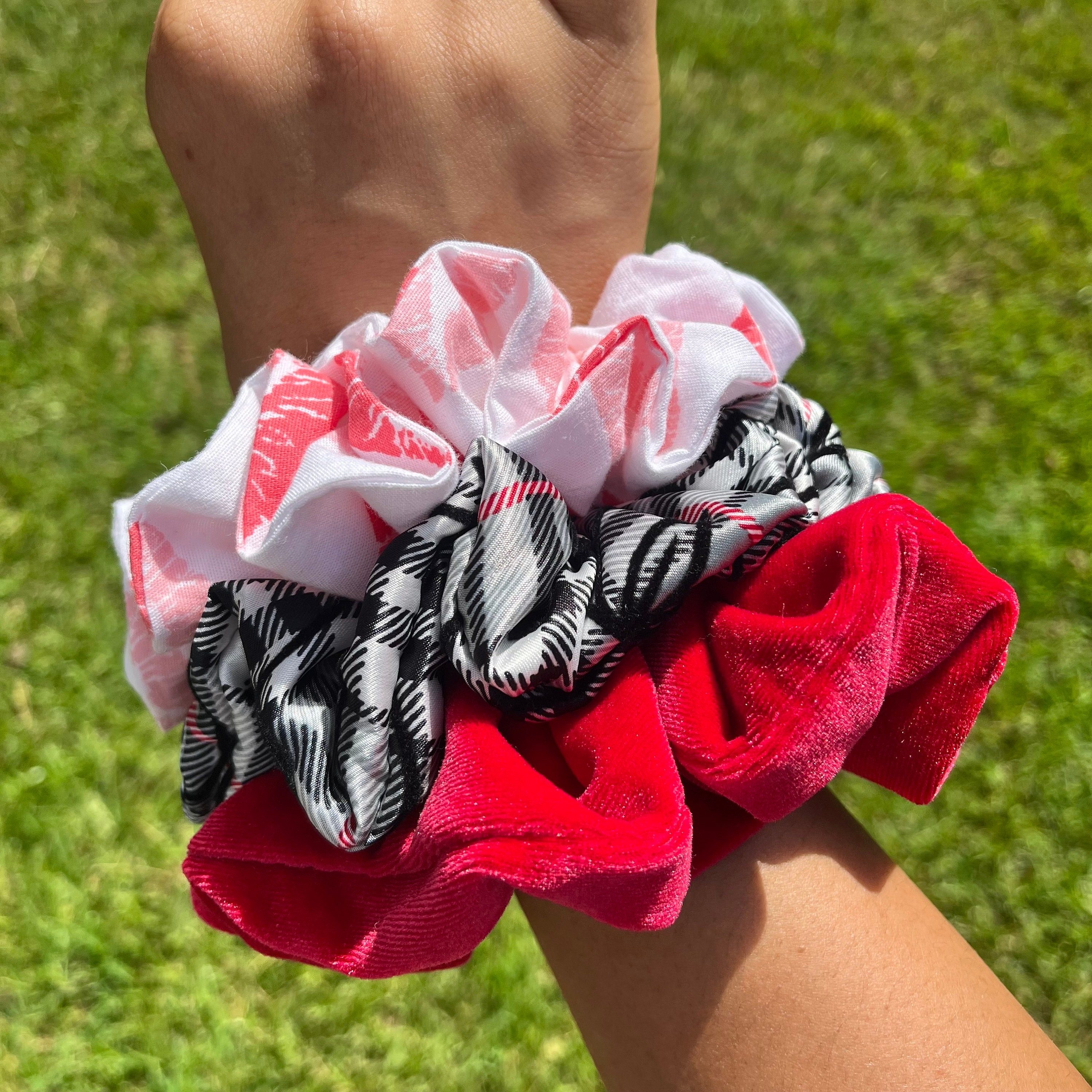 Red Velvet Plaid Scrunchies: Handmade Cotton Blend Hair  display picture 3