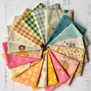 Marigold Collection - FQ Fabric Wonders by Maureen Cracknell for Art Gallery Fabrics  18 Fat Quarters Bundle