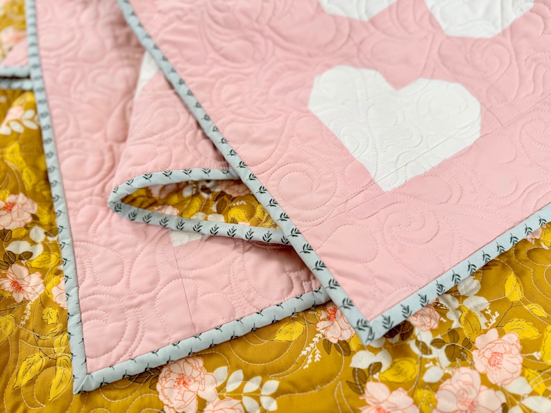 Lovelace Quilt Kit image 3