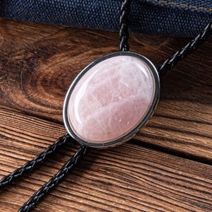 Wedding Bolo Tie, Women&#39;s Bolo Tie, Bolo Tie with Adjustable Leather Cord, Pink Stone Bolo Tie, Bolo Tie for Her, Party Accessories