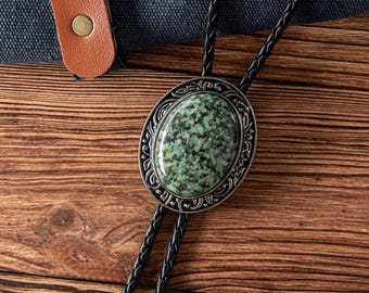 Corbata de bolo de piedra verde - Collar de cuero occidental hecho a mano