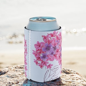 Enfriador de latas floral rosa / Funda para bebida de verano de 12 oz / Enfriador de bebidas / Regalo para esposa / Funda para bebida con flores / Regalo para ella