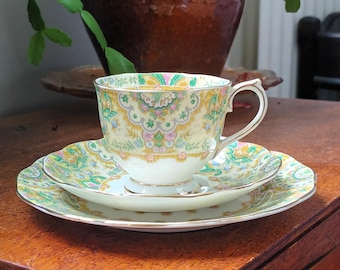 Fabulous beautiful rare Vintage Royal Albert Paisley Shawl green gold  Chintz English Fine China trio tea set C1940s in good condition
