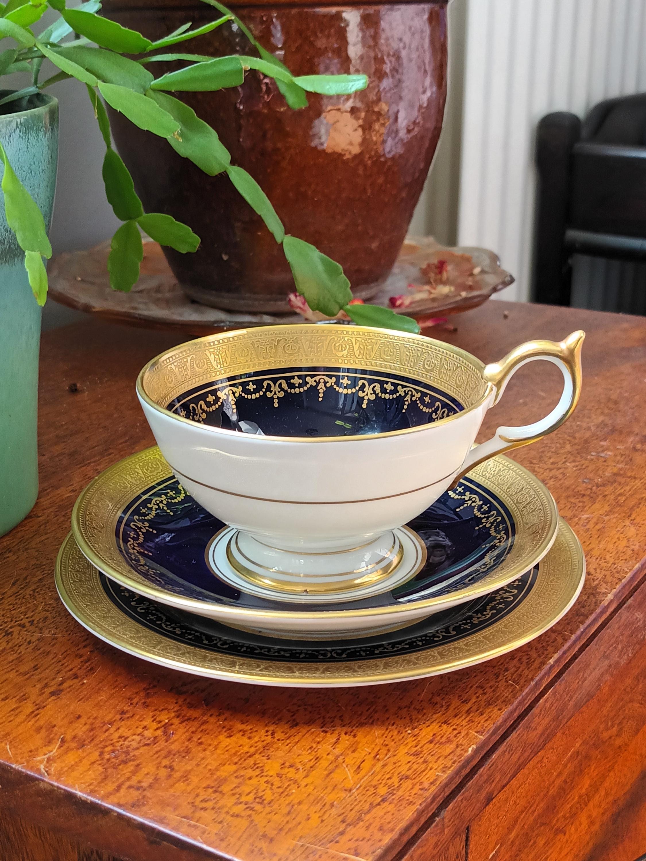 Beautiful Stunning rare Vintage Aynsley English fine bone china Georgian 7348 cobalt blue gold  Trio tea set C1980s in lovely condition