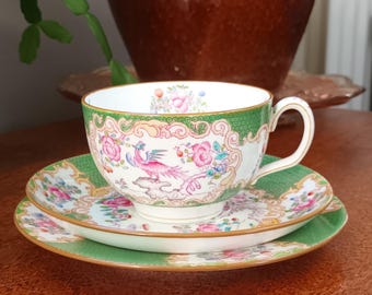 Beautiful rare Mintons &quot;Green Cockatrice&quot; English Bone China trio tea set gold rim oriental design .pattern 4863 C1910s in lovely condition