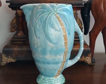 Impresionante y rara jarra/florero de cerámica inglesa Beswick de color azul huevo de pato con forma de palmera de coco, de la década de 1940, en excelente estado.