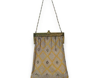 Bolso de mano Whiting & Davis con malla de malla y cadena pintada de amarillo, estilo Art Déco antiguo