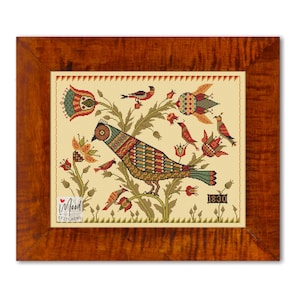 Könnte beinhalten: Ein gerahmtes Kreuzstich-Design mit einem stilisierten Vogel mit bunten geometrischen Mustern, umgeben von Blumen und kleineren Vögeln. Das Design enthält den Text "1830" und das Logo "Mood Stitching".