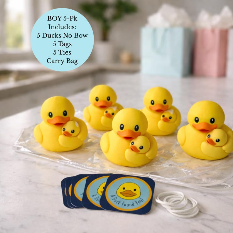 Regalo para el Día de la Madre, Pato de Amor Materno Infantil, Lazo Familiar, Idea de Regalo para Mamá Protectora, Decoración de Estante por Menos de 10 Dólares, Figura de Abrazo Coleccionable 5-pk Ducks - Boy