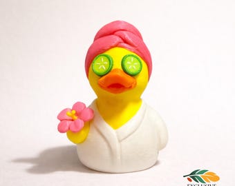 Spa Duck Figurine Bathroom Decor Selfcare Gift Idea Present Cucumber Eye Mask Relaxation Dashboard Decoration Pink Towel Cute Cruise Gift