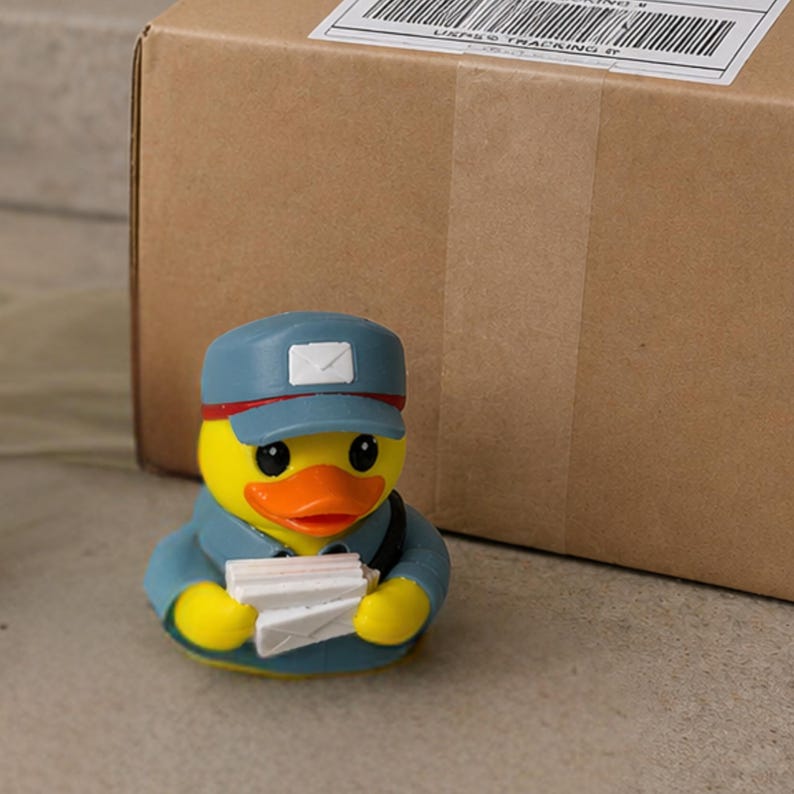 Regalo para el repartidor de correos, compañero de escritorio del cartero, accesorio para el salpicadero del coche, pato, regalo para el cartero, figura divertida del cartero 1 Mail Carrier Duck