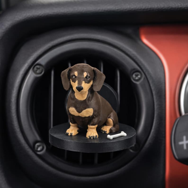 Dachshund Vent Clip Car Accessory Wiener Dog Decoration Dashboard Ornament Automobile Charm Vehicle Fragrance Diffuser Holder Air Freshener Doxie Clip + 3 Pads