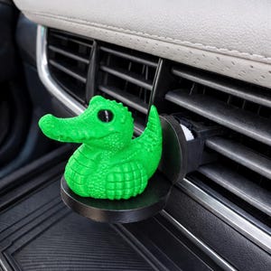 Alligator Car Freshener Essential Oil Diffuser Vent Clip Vehicle Accessory Truck Dashboard Gator Fan Gift Idea Reptile Decoration Automobile
