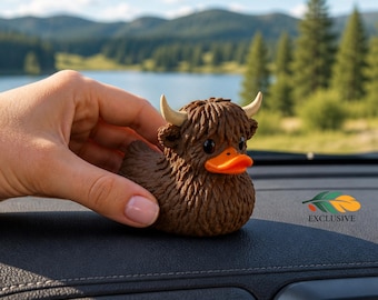 Highland Cow Duck Jeeping Tradition Vehicle Ducking Adventure Gift Collectible Rustic Decoration Country Style Western Accessory Dashboard