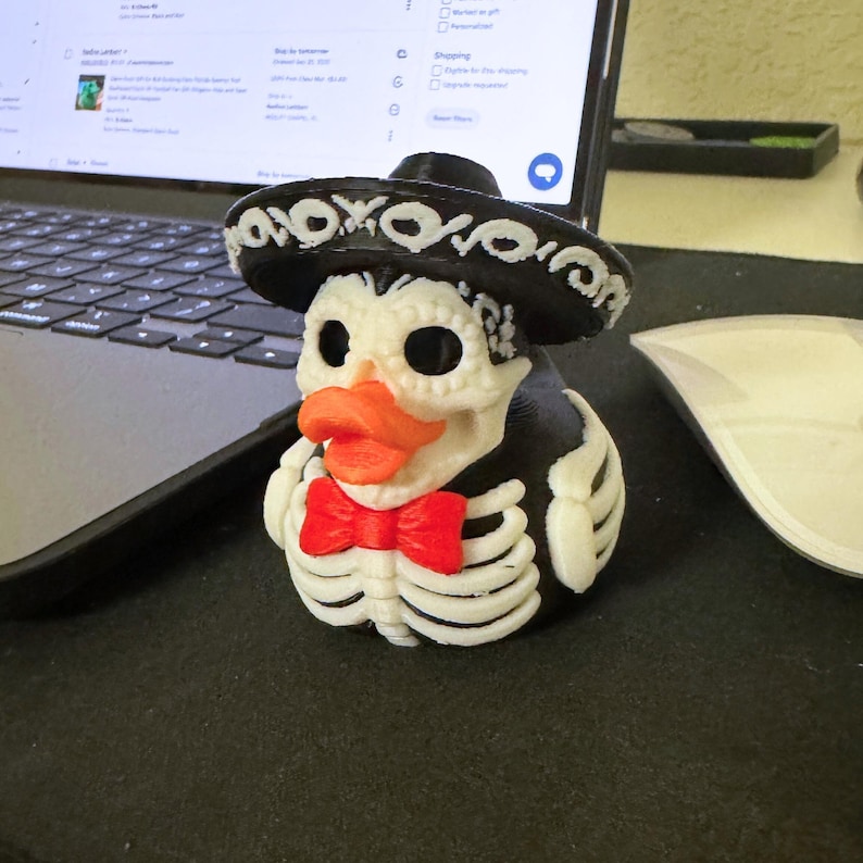 3D Printed Collectible Skeleton Mariachi Duck Halloween Figure Display Item Dashboard Decoration Dia Muertos Celebration Altar Piece Sombrero Character Red Bow Tie Detail Spooky Season Decor Unique Gift Idea Jeep Ducking Present Black