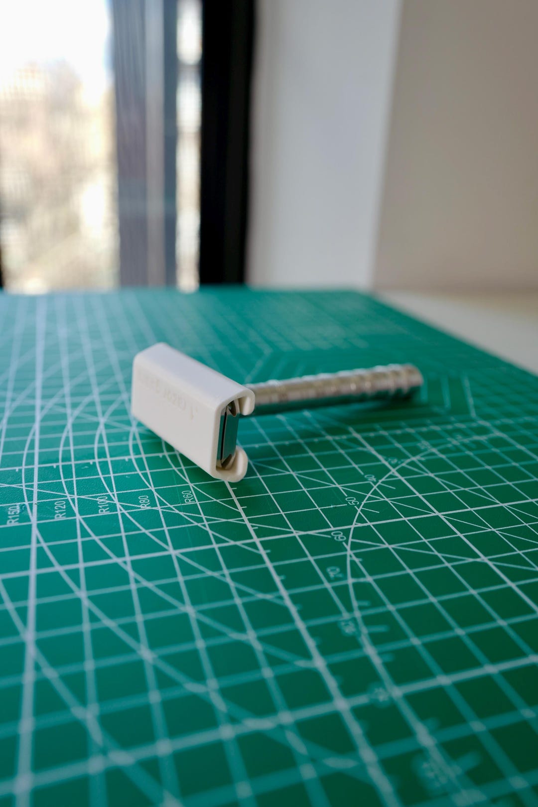 Guard Razor Sovercap Henson AL13 Razor Guard – Locking, 3D Printed Travel Cap, One-handed ...