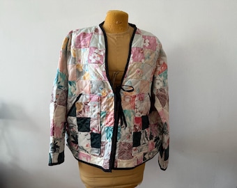 Handgemachte Patchwork Steppjacke mit Frontverschluss und Taschen