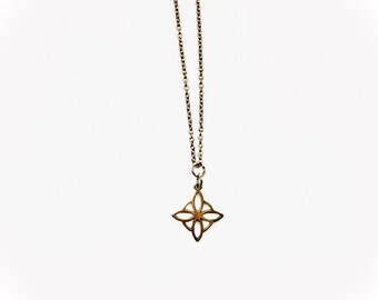 WITCH KNOT NECKLACE