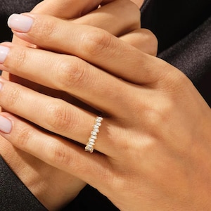 Floating Baguette Moissanite Diamonds Wedding Ring Minimalist Baguette Cut Moissanite Wedding Band Dainty Baguette Wedding Ring for Her