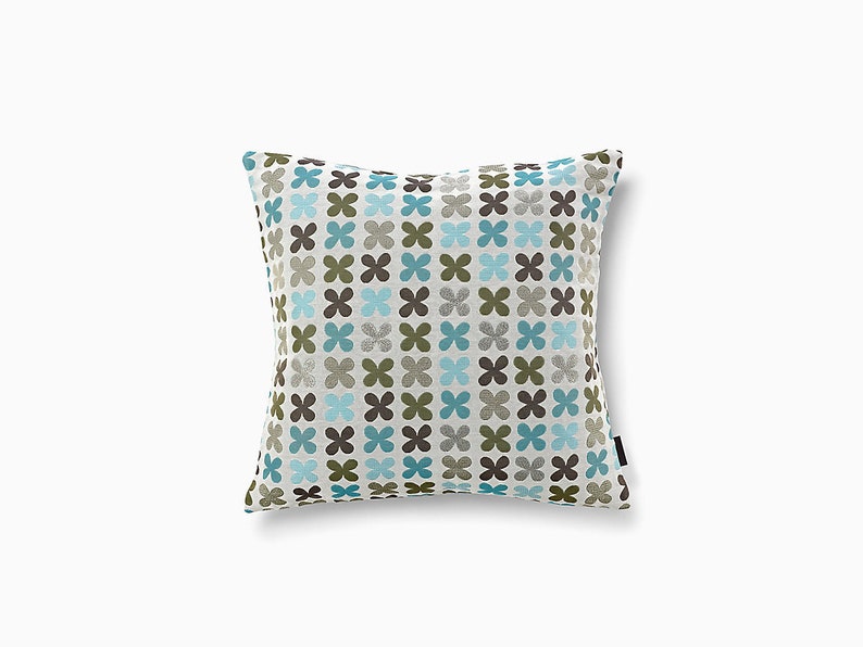 Maharam Quatrefoil Alexander Girard Pillow Cover SILVER Mid Century Modern Many sizes available image 1