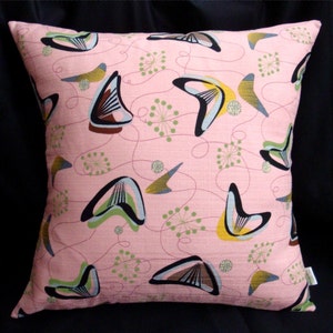 Retro Boomerang Throw Pillow Cover Pink Boomerang Beat Barkcloth Many Sizes Available image 3